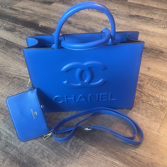 Luxury Blue Women's Tote Bag 13 x 11 x 6 - Picture 5 of 5